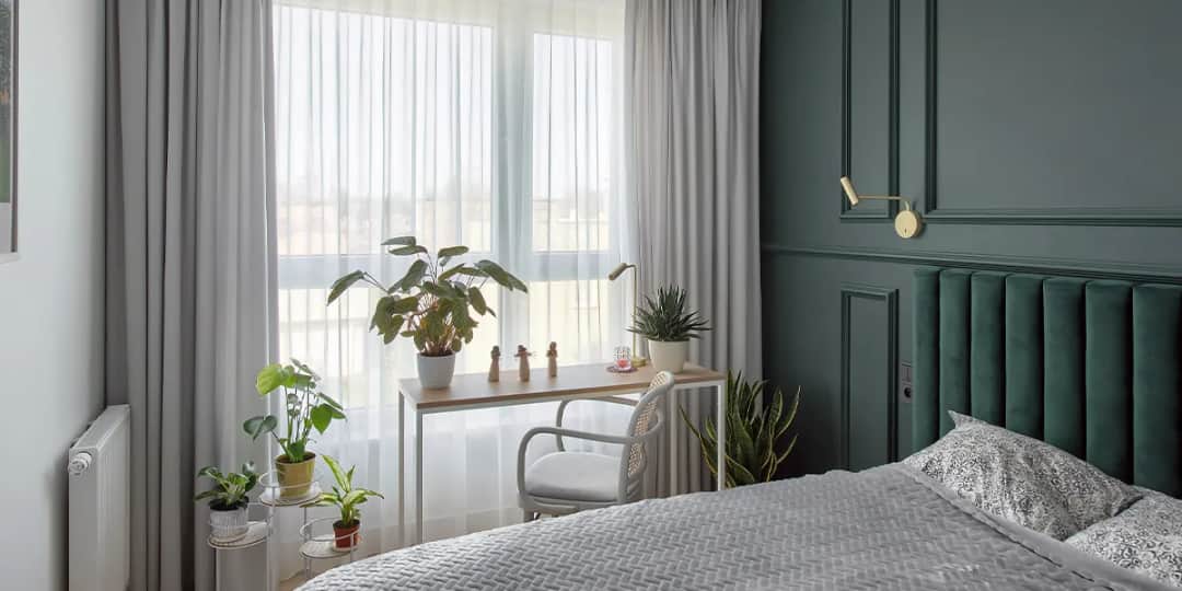 Jakie firany do sypialni wybrać, aby poprawić komfort i styl?