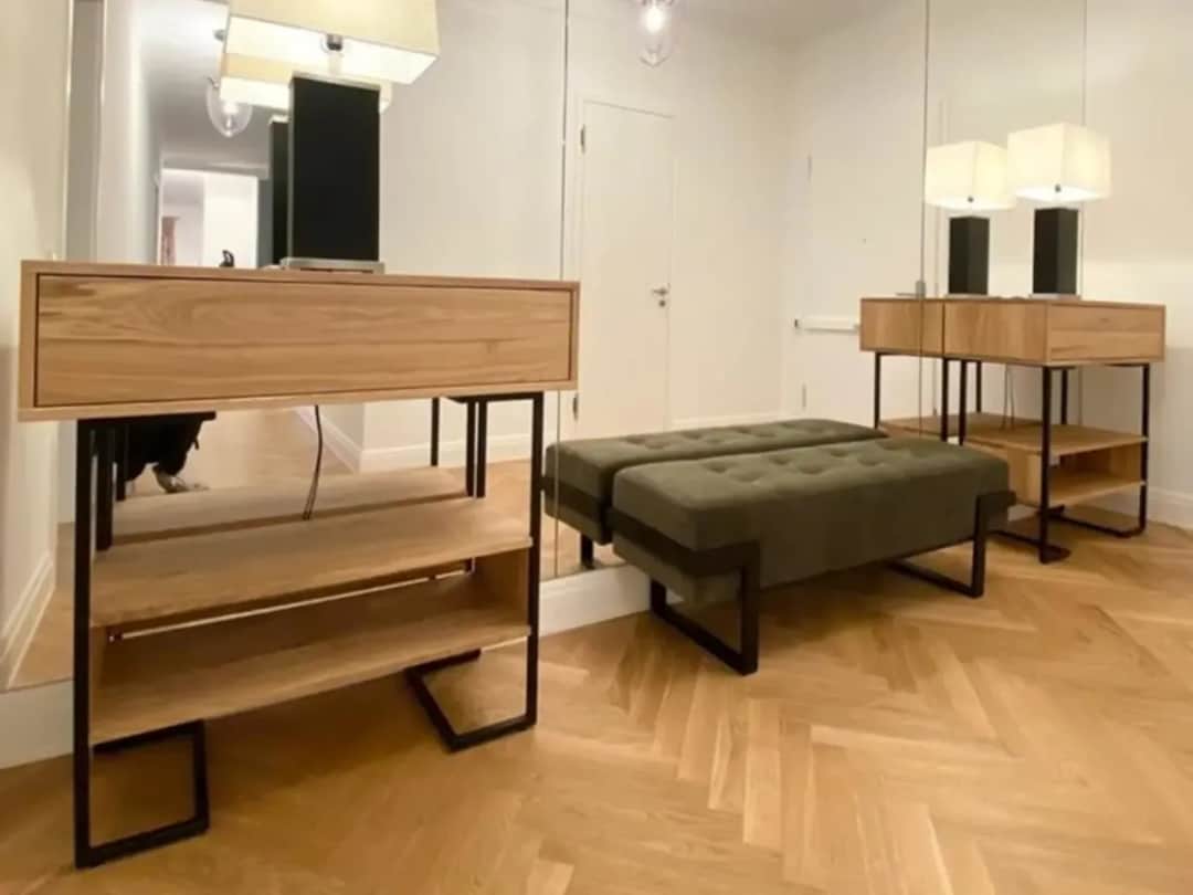 Co postawić na konsoli w przedpokoju, aby uniknąć chaosu i zyskać styl?