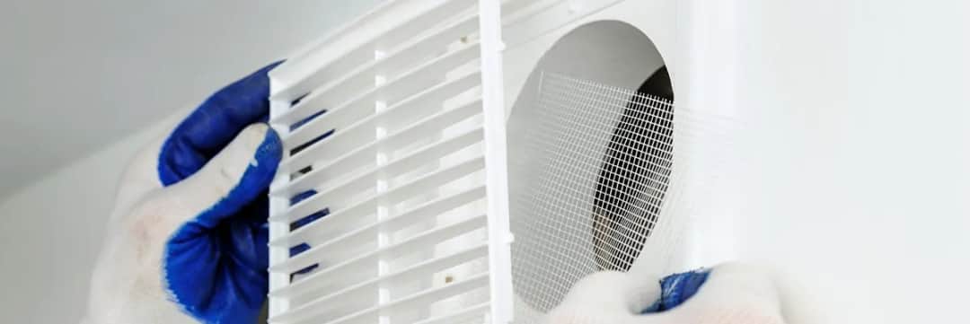 Jak zrobić wentylację w starej łazience, aby uniknąć pleśni i wilgoci