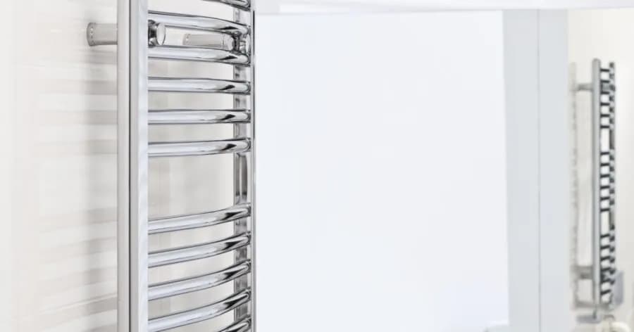 Jaka moc grzejnika do łazienki 6m2? Sprawdź, by uniknąć zimna