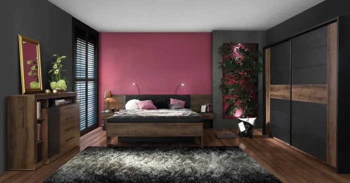 Idealne kolory ścian do sypialni z ciemnymi meblami, które zachwycą